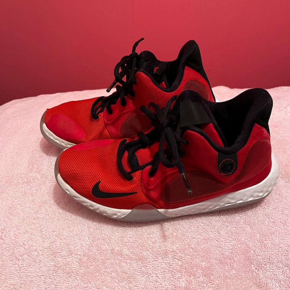 Boys Basketball shoes